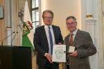 LH Christopher Drexler und Roman Gschanes © Frankl/ Land Steiermark LH Christopher Drexler und Roman Gschanes