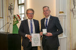 LH Christopher Drexler und Karl Kocever © Frankl/ Land Steiermark LH Christopher Drexler und Karl Kocever