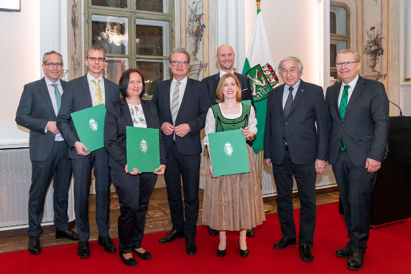 Josef Krainer-Würdigungspreis 2023: Gruppenbild mit den Preisträgerinnen und Preisträgern © Land Steiermark/ Binder