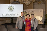 Verleihung der Silberdistel 2023: LR Ursula Lackner (M.) mit dem Stifter-Ehepaar Wilhelm und Marianne Graf. © Land Steiermark/Lunghammer; Verwendung bei Quellenangabe honorarfrei Verleihung der Silberdistel 2023: LR Ursula Lackner (M.) mit dem Stifter-Ehepaar Wilhelm und Marianne Graf.