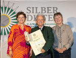 Ehrenpreis-Preisträger Johannes Gepp mit LR Ursula Lackner und Marianne Graf. © Land Steiermark/Lunghammer; Verwendung bei Quellenangabe honorarfrei Ehrenpreis-Preisträger Johannes Gepp mit LR Ursula Lackner und Marianne Graf.