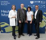 v.l.: Wirtschaftslandesrätin Barbara Eibinger-Miedl, Philipp Blom, Gerlinde Kaltenbrunner, SFG-Geschäftsführer Christoph Ludwig. © STG/Jack Coleman v.l.: Wirtschaftslandesrätin Barbara Eibinger-Miedl, Philipp Blom, Gerlinde Kaltenbrunner, SFG-Geschäftsführer Christoph Ludwig.