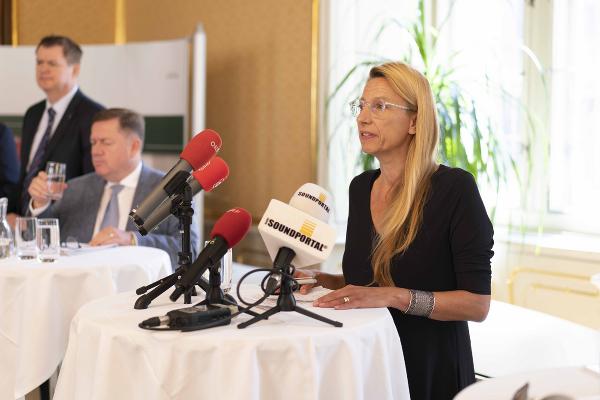 LR Juliane Bogner-Strauß bei der Pressekonferenz. © Land Steiermark/Peter Drechsler; Verwendung bei Quellenangabe honorarfrei