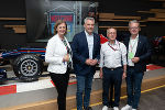 LR Barbara Eibinger-Miedl, Bundeskanzler Karl Nehammer, Red Bull Ring-Geschäftsführer Erich Wolf und Landeshauptmann Christopher Drexler am Red Bull Ring in Spielberg © Land Steiermark; Verwendung bei Quellenangabe honorarfrei LR Barbara Eibinger-Miedl, Bundeskanzler Karl Nehammer, Red Bull Ring-Geschäftsführer Erich Wolf und Landeshauptmann Christopher Drexler am Red Bull Ring in Spielberg