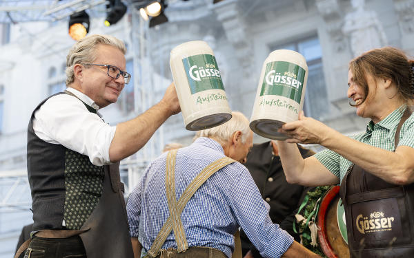 LH Christopher Drexler und Bürgermeisterin Elke Kahr bei der Aufsteirern-Eröffnung © Land Steiermark/Kanizaj; Verwendung bei Quellenangabe honorarfrei
