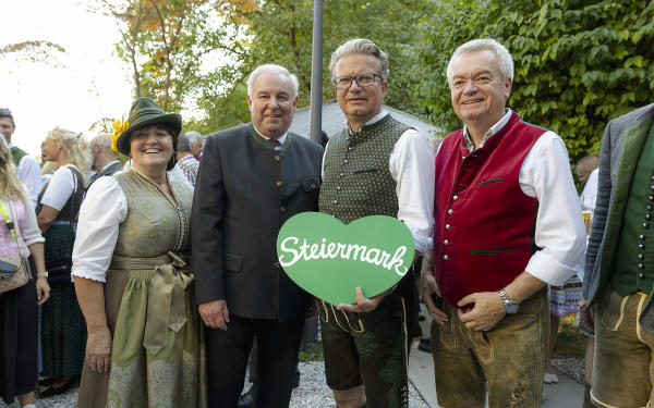 LT-Präsidentin Manuela Khom, LH a.D. Hermann Schützenhöfer, LH Christopher Drexler, LH-Stv. Anton Lang © Land Steiermark/Kanizaj; Verwendung bei Quellenangabe honorarfrei