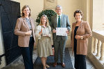 Die beiden für die Landesregionalentwicklung zuständigen Landesrätinnen Ursula Lackner und Barbara Eibinger-Miedl gratulierten Projektleiter Rudolf Aschauer und Bereichsleiterin Manuela Weissenbeck zur Auszeichnung.