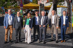 Präsentation der steirischen Fußverkehrsstrategie in Weiz: Dieter Schwab (Walkspace), LR Hans Seitinger, Wiebke Unbehaun (BMK), Bgm. Erwin Eggenreich, LH-Stv. Anton Lang, Günter Getzinger (TU Graz) und Peter Sturm (Abteilung 16).