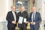 Großes Ehrenzeichen des Landes Steiermark: LH Christopher Drexler, Gerhard Gödl und LH-Stv. Anton Lang (v.l.) © Foto: Land Steiermark/fFischer; bei Quellenangabe honorarfrei Großes Ehrenzeichen des Landes Steiermark: LH Christopher Drexler, Gerhard Gödl und LH-Stv. Anton Lang (v.l.)