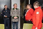 LH Christopher Drexler - hier im Gespräch mit Bezirkshauptmann Christian Sulzbacher - besuchte den behördlichen Einsatzstab © Land Steiermark LH Christopher Drexler - hier im Gespräch mit Bezirkshauptmann Christian Sulzbacher - besuchte den behördlichen Einsatzstab