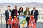 Laden zum "Großen steirischen Frühjahrsputz": Andreas Säumel (WKO Steiermark), Christian Schreyer (Abfallwirtschafts-Dachverband), Ingrid Winter (Land Steiermark), LR Simone Schmiedtbauer und Gerhard Koch (ORF) (v.l.) © ORF/Oliver Wolf; Verwendung bei Quellenangabe honorarfrei