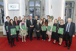 Verleihung der Josef Krainer-Preise 2024 in der Aula der Alten Universität: LH Christopher Drexler mit den Ausgezeichneten. © Foto: Land Steiermark/Robert Binder; Verwendung bei Quellenangabe honorafrei Verleihung der Josef Krainer-Preise 2024 in der Aula der Alten Universität: LH Christopher Drexler mit den Ausgezeichneten.