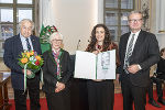Die Rechtswissenschaftlerin Elke Heinrich-Pendl (2.v.r.) wurde mit einem Josef Krainer-Würdigungspreis ausgezeichnet.