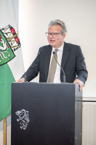 LH Christopher Drexler dankte allen Ausgezeichneten für ihre großen Verdienste und ihr Engagement. © Foto: Land Steiermark/Foto Fischer/Schuster; bei Quellenangabe honorarfrei