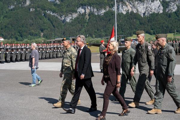 LH Drexler und BM Tanner beim Festakt in Aigen im Ennstal. © Land Steiermark; bei Quellenangabe honorarfrei
