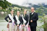 Narzissenprinzessin Theresa Kaiser, Narzissenkönigin Claudia Walkner und Narzissenprinzessin Leonie Krasnitzer mit LH Christopher Drexler (v.l.) © Land Steiermark/Fabian Hasler; Verwendung bei Quellenangabe honorarfrei Narzissenprinzessin Theresa Kaiser, Narzissenkönigin Claudia Walkner und Narzissenprinzessin Leonie Krasnitzer mit LH Christopher Drexler (v.l.)