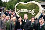 LH Christopher Drexler und weitere Ehrengäste beim Narzissenfest 2024 © Land Steiermark/Fabian Hasler; Verwendung bei Quellenangabe honorarfrei LH Christopher Drexler und weitere Ehrengäste beim Narzissenfest 2024