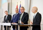 Ökonom Christian Helmenstein, Bundeskanzler Karl Nehammer, Landeshauptmann Christopher Drexler und Bundesminister Martin Kocher (v.l.) © Foto: BKA/ Dragan Tatic; bei Quellenangabe honorarfrei Ökonom Christian Helmenstein, Bundeskanzler Karl Nehammer, Landeshauptmann Christopher Drexler und Bundesminister Martin Kocher (v.l.)