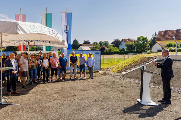 LH Christopher Drexler bei der Eröffnung des Hochwasserschutzes in Feldbach. © Stadt Feldbach; bei Quellenangabe honorarfrei