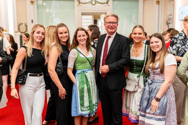 LH Christopher Drexler beim Empfang für ausgezeichnete Maturantinnen und Maturanten © Land Steiermark/ Manuel Hanschitz