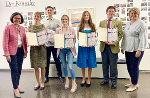LAbg. Sandra Holasek, die Prix Styria-Gewinnerinnen und -Gewinner Anna-Christina Prandl, Josef Rauter, Selina Gabriela Hingerl, Francesca Fraunlob und Valentin Skalnik mit Landesbibliothek-Direktorin Katharina Kocher-Lichem (v.l.) © Landesbibliothek; Verwendung bei Quellenangabe honorarfrei