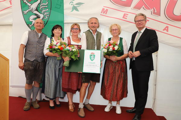 LH Drexler bei der Landeswappenverleihung an die Gaugl Metallhandel GmbH © Land Steiermark; Verwendung bei Quellenangabe honorarfrei