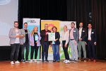 Landesrätin Ursula Lackner mit Bürgermeister Ingo Reisinger und Vertreterinnen und Vertreter der Stadtgemeinde Weiz, die ihr 30-jähriges Jubiläum als Klimabündnis-Gemeinde feierte. © Energie Agentur Steiermark/Foto Meieregger; bei Quellenangabe honorarfrei Landesrätin Ursula Lackner mit Bürgermeister Ingo Reisinger und Vertreterinnen und Vertreter der Stadtgemeinde Weiz, die ihr 30-jähriges Jubiläum als Klimabündnis-Gemeinde feierte.