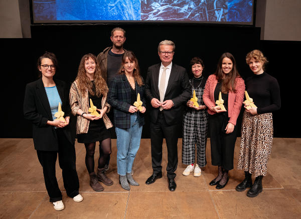 LH Christopher Drexler zeichnete steirische Künstlerinnen und Künstler mit dem Kunst- und Kulturpreis des Landes Steiermark aus. © Lena Baloch; bei Quellenangabe honorarfrei