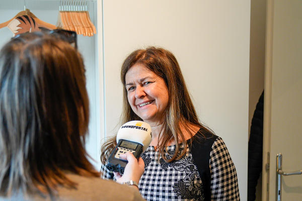 Soziallandesrätin Doris Kampus bei der Eröffnung der neuen Übergangswohnung: "Ein guter Tag für den Gewaltschutz in der Steiermark" © Land Steiermark/Fabian Weissitsch; Verwendung bei Quellenangabe honorarfrei