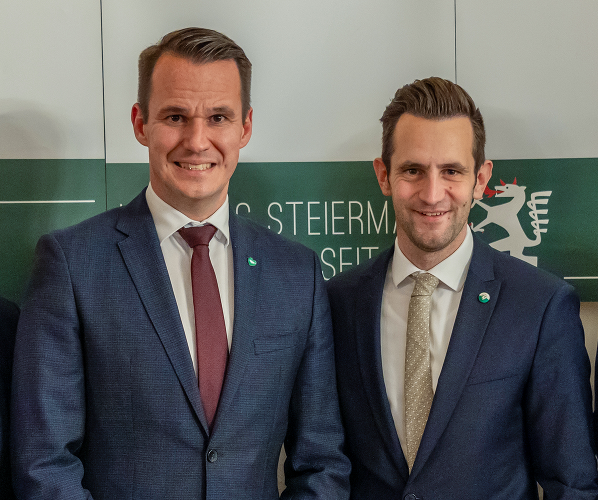 Bildungslandesrat Stefan Hermann und ÖVP-Klubobmann Lukas Schnitzer (v.l.) © Foto: FLTK; bei Quellenangabe honorarfrei