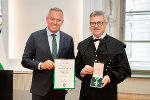Josef Pappenreiter hat gemeinsam mit anderen den Erzberg gerettet und auch zum Tourismus-Leuchtturm gemacht. © Land Steiermark/Robert Binder; Verwendung bei Quellenangabe honorarfrei Josef Pappenreiter hat gemeinsam mit anderen den Erzberg gerettet und auch zum Tourismus-Leuchtturm gemacht.