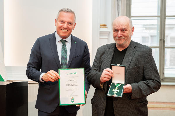 Wichtiger Impulsgeber der zeitgenössischen Malerei: Ernst Posch © Land Steiermark/Robert Binder; Verwendung bei Quellenangabe honorarfrei