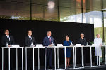 Pressekonferenz zur medizinischen Versorgung der Opfer des Amoklaufs in Graz mit Wolfgang Köle, Ärztlicher Direktor LKH Universitätsklinikum Graz, Gesundheitslandesrat Karlheinz Kornhäusl, LH Mario Kunasek, LH-Stv. Manuela Khom, Michael Lehofer, Ärztlicher Direktor LKH Graz II und Christian Kammerlander, Ärztlicher Direktor UKH Steiermark-Standort Graz (v.l.) © Foto: Land Steiermark/Andreas Resch; bei Quellenangabe honorarfrei