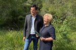 LR Hannes Amesbauer mit Preisträgerin Eleonora Krinner aus Rottenmann.